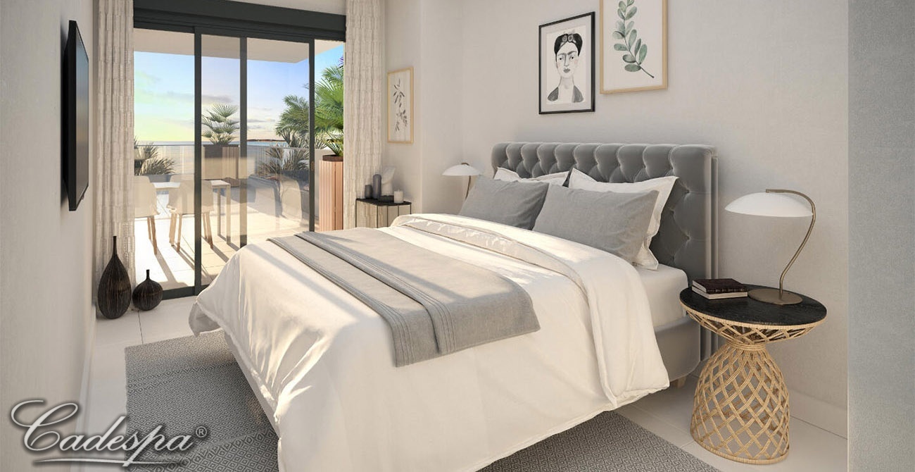 Квартира с 4 мя спальнями в новом комплексе с видом на море в Эстепоне